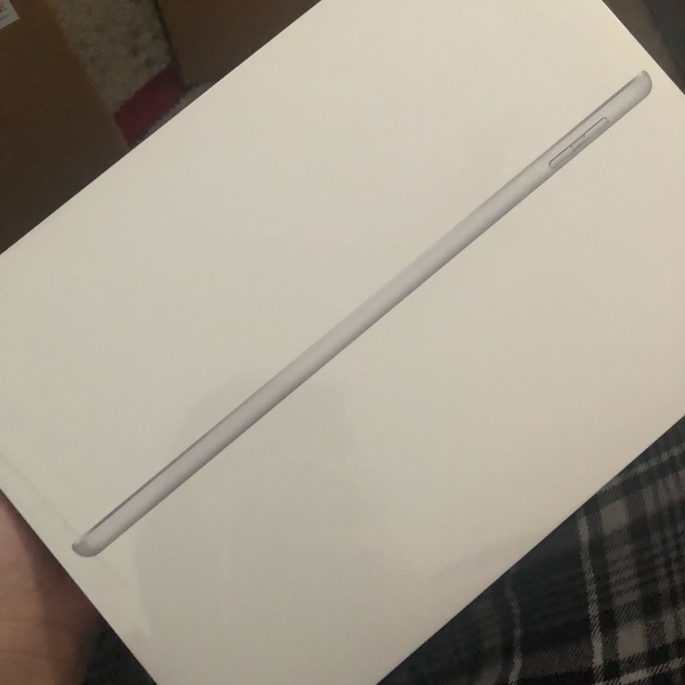 iPad 6th Generation